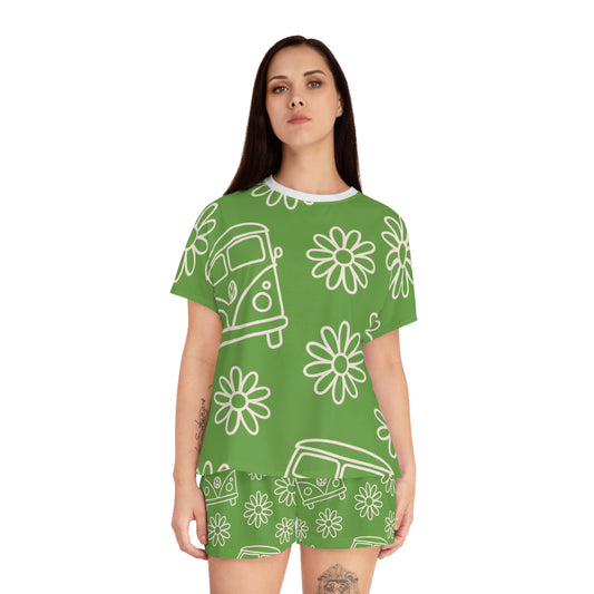 Flower Child Dreams” VW Sleep Set, Cozy Sleepwear for Women, Summer Loungewear, Beach Vacation PJs, Retro Green Pajama Set